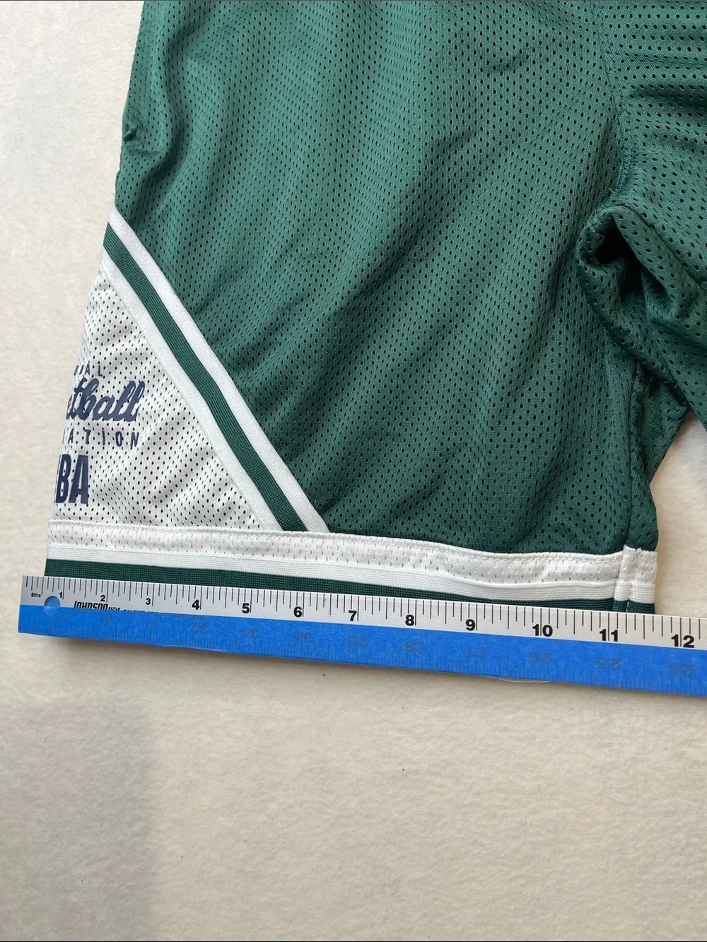 NBA Dark Green Mesh LINED Basketball Shorts with White Trim MENS SIZE M